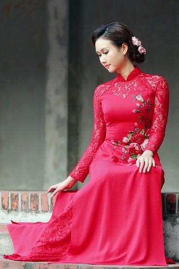 Áo dài thêu ruy băng MV411