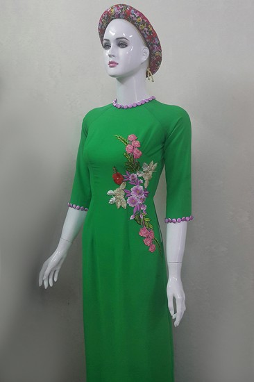 Áo dài đính hoa nổi MV460