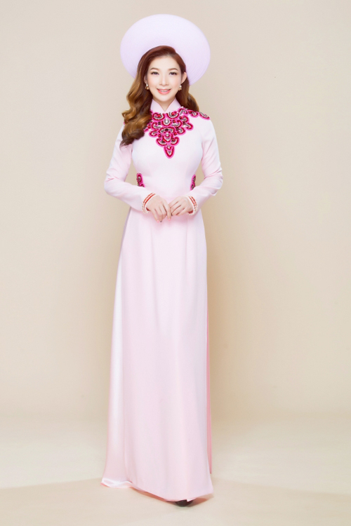 http://aodaimissvan.com/ao-dai-cuoi-mv478.html
