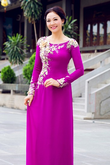 Áo dài trung niên MV131